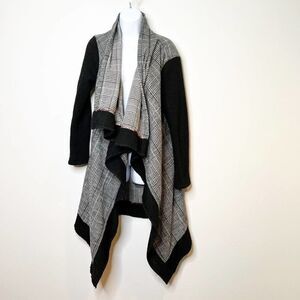Aratta sweater Womens medium Black Houndstooth Cardigan asymmetric lagenlook